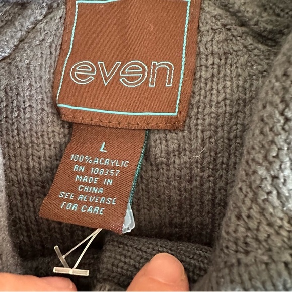 Even women's knit grey sweater midi dress with 3/4 flared sleeves - Picture 3 of 3